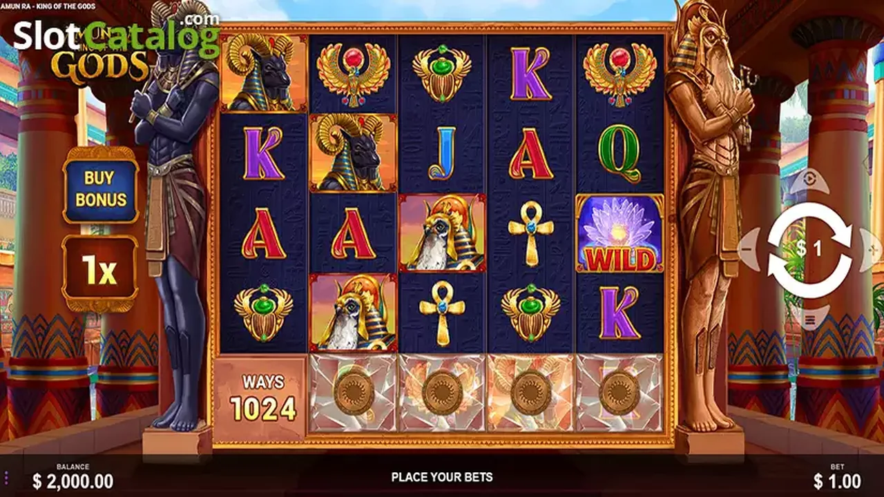 Amun Ra: King of the Gods gameplay screenshot showing the reels and controls