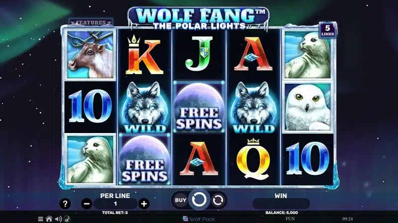 Wolf Fang: The Polar Lights gameplay