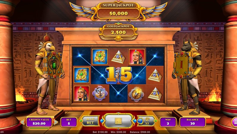 Cleopatra's Diary gameplay, showing the Cleopatra, pyramid and scarab symbols